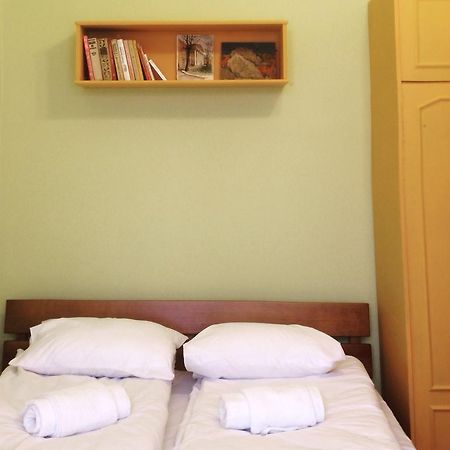 Elementary Hostel โอเดสซา ภายนอก รูปภาพ
