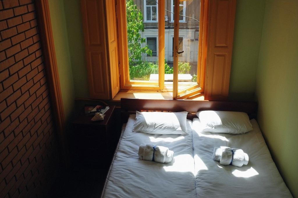 Elementary Hostel โอเดสซา ภายนอก รูปภาพ