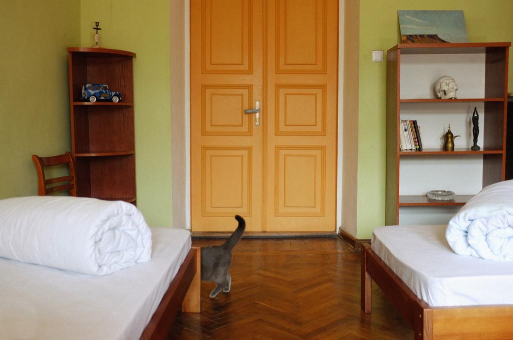 Elementary Hostel โอเดสซา ภายนอก รูปภาพ