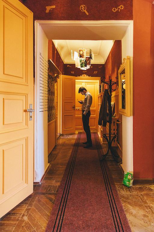 Elementary Hostel โอเดสซา ภายนอก รูปภาพ