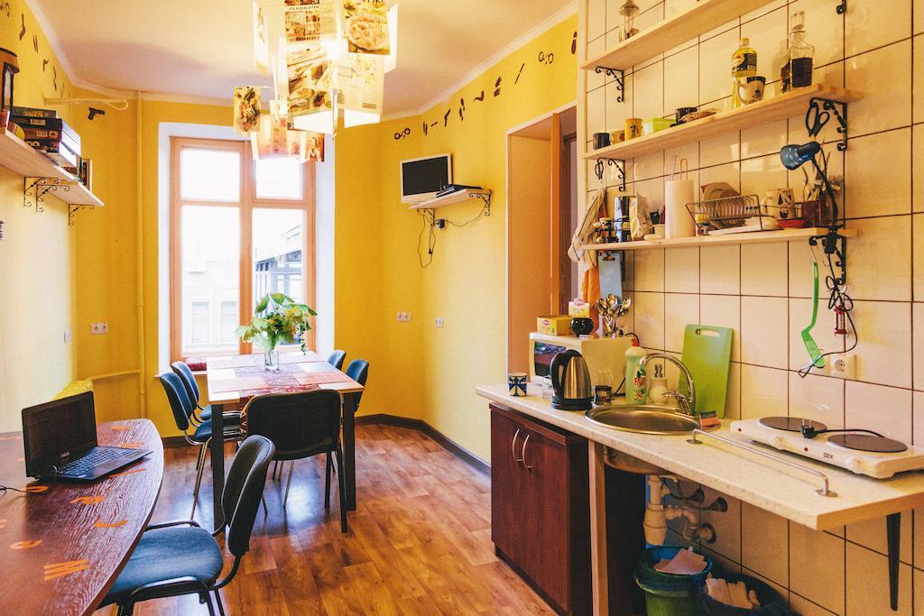 Elementary Hostel โอเดสซา ภายนอก รูปภาพ