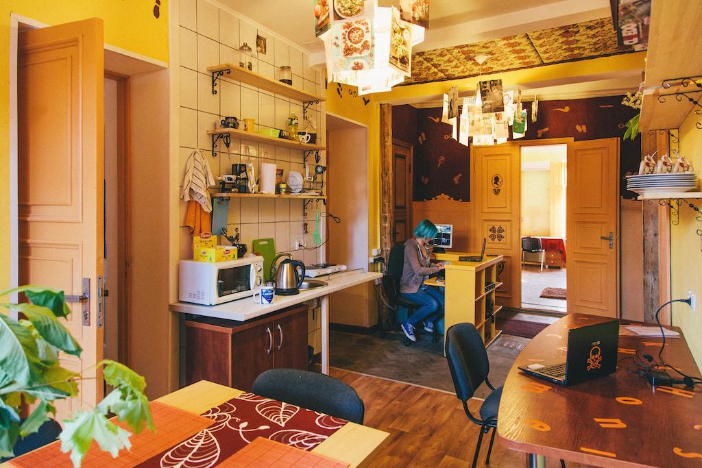 Elementary Hostel โอเดสซา ภายนอก รูปภาพ