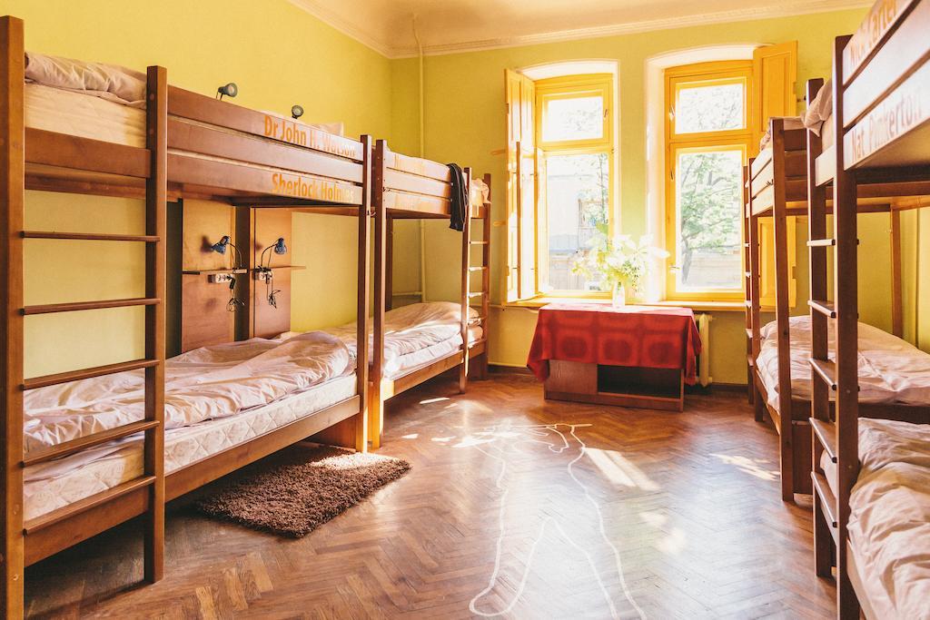 Elementary Hostel โอเดสซา ภายนอก รูปภาพ